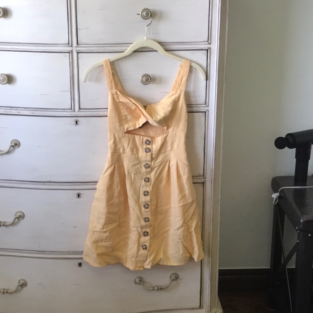 Forever 21 yellow linen summer dress
